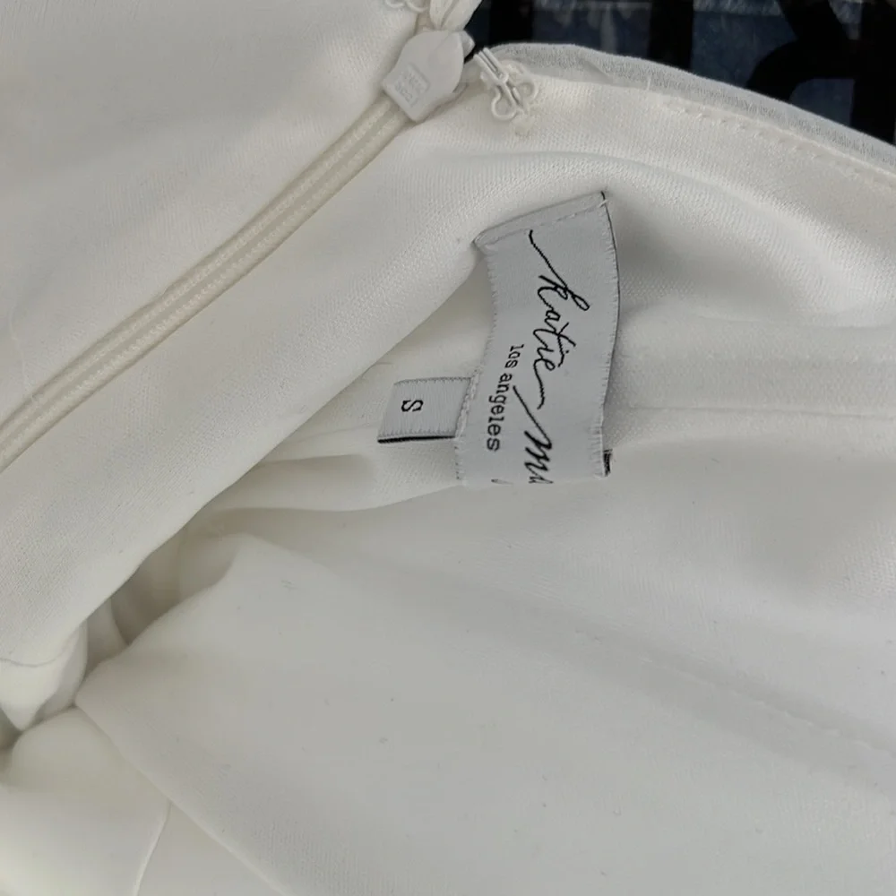 Katie May Darcy Gown in Ivory - Picture 13 of 13